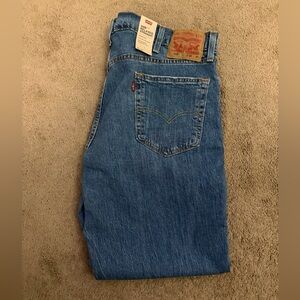 NWT Levi's 559 Jeans Men's 38x30  Relaxed Straight Stretch Medium Wash 005590421